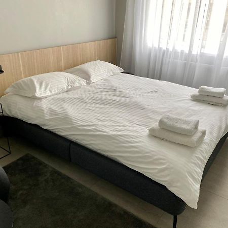 Caсtus Apartments 1 イヴァーノ＝フランキーウシク エクステリア 写真