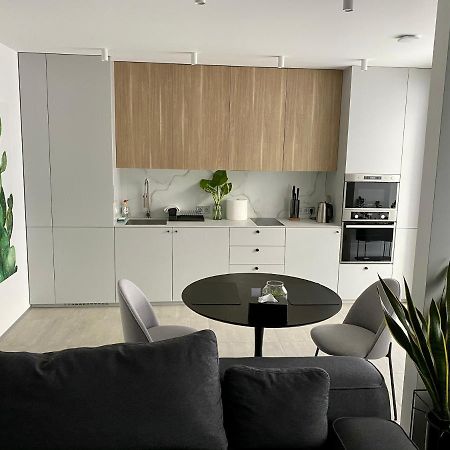 Caсtus Apartments 1 イヴァーノ＝フランキーウシク エクステリア 写真